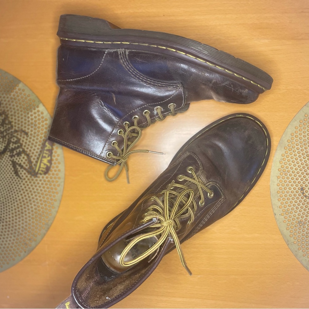 1990’s Mens vintage Dr. martens / brown leather / good year sole